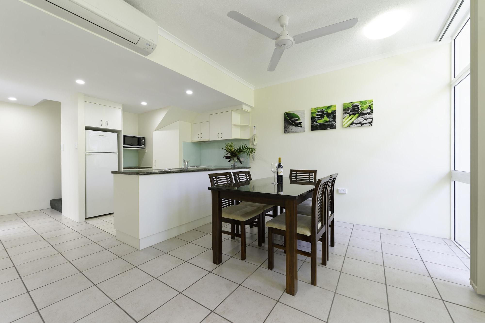 Tropical Nites Holiday Townhouses Порт Дуглас Экстерьер фото